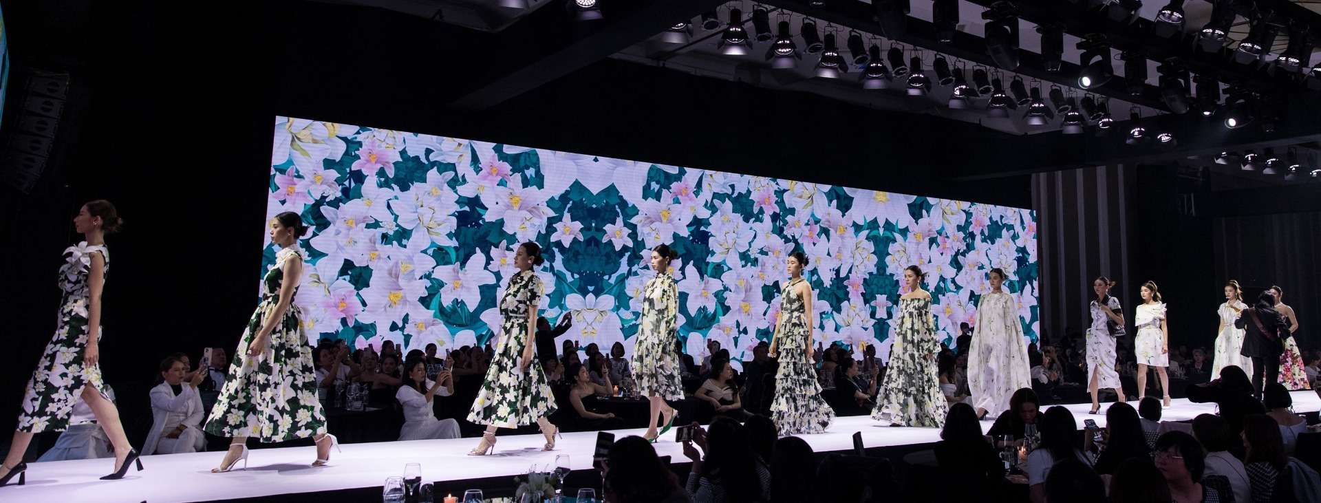 THAM GIA CÙNG QUOC THAO FASHION